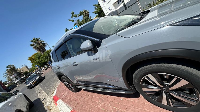 ניסאן אקס טרייל