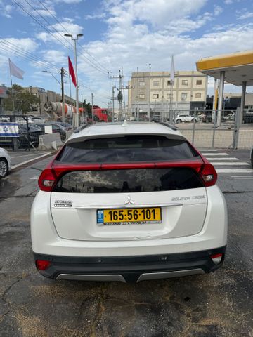 מיצובישי אקליפס קרוס