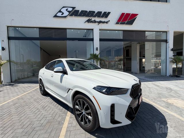ב מ וו X6