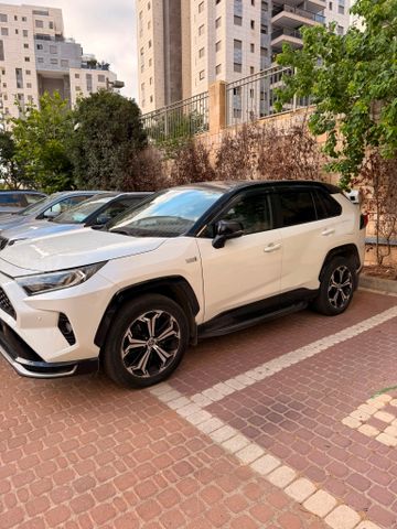 מודעת רכב טויוטה RAV4