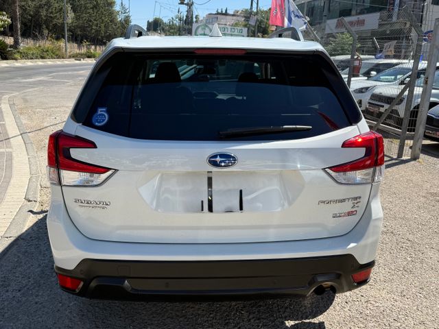סובארו פורסטר