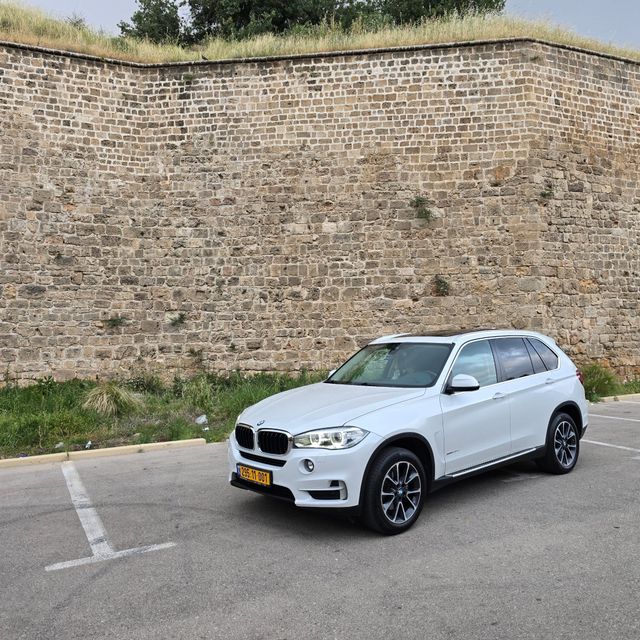 ב מ וו X5