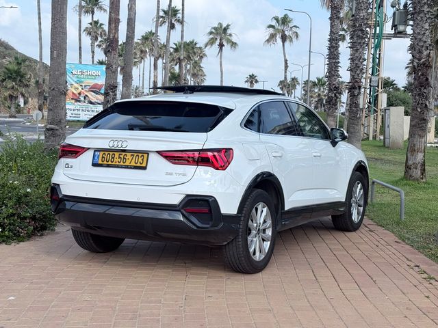 אאודי Q3