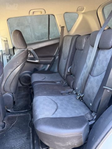 טויוטה RAV4