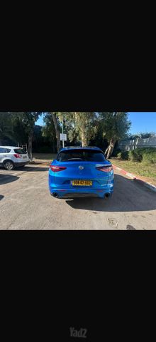 אלפא רומיאו סטלביו