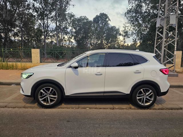 אם ג'י EHS PHEV