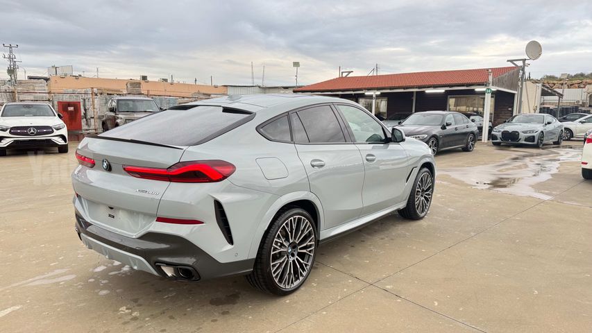 ב מ וו X6