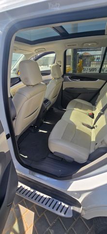 קאדילק XT6