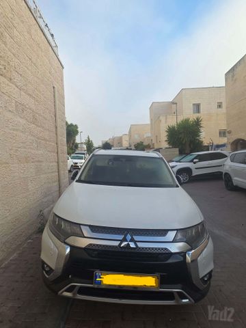 מודעת רכב מיצובישי אאוטלנדר