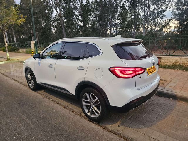 אם ג'י EHS PHEV