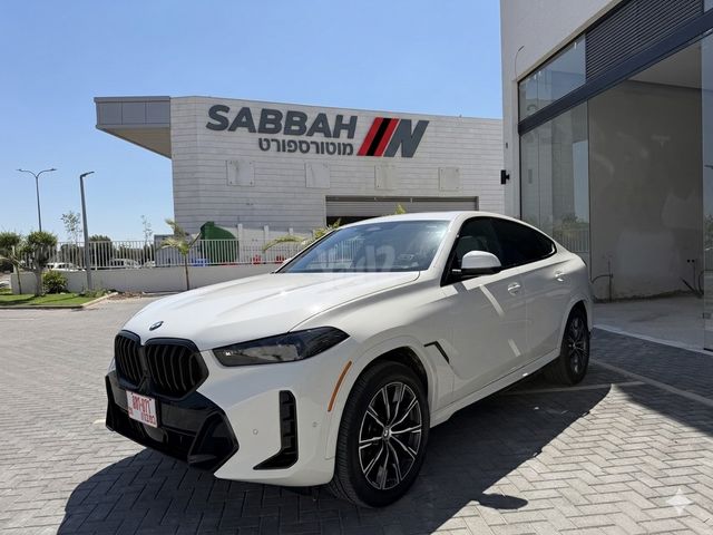 ב מ וו X6
