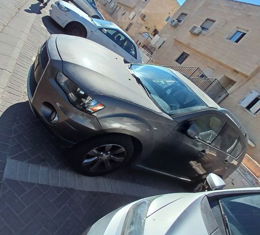 מודעת רכב מיצובישי אאוטלנדר