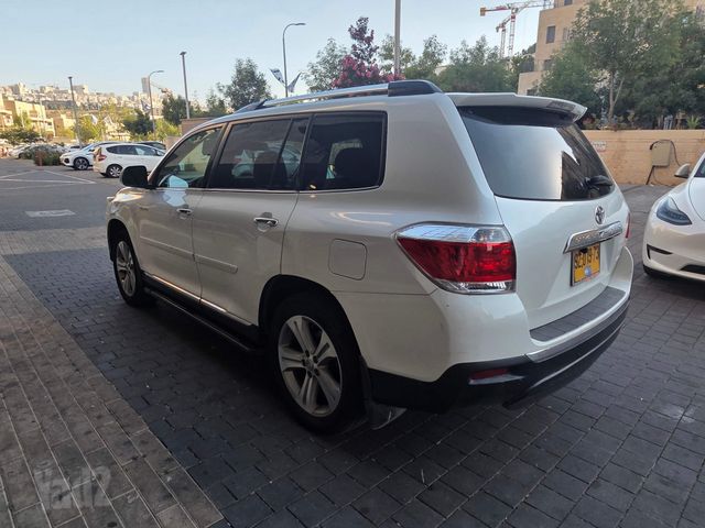 טויוטה היילנדר