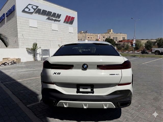 ב מ וו X6