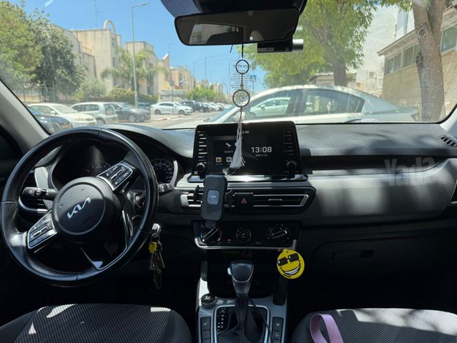 קיה סלטוס
