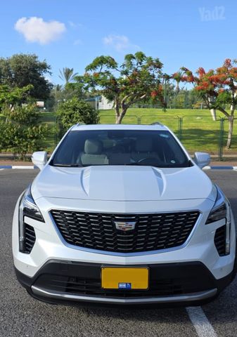 קאדילק XT4