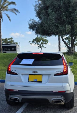 קאדילק XT4