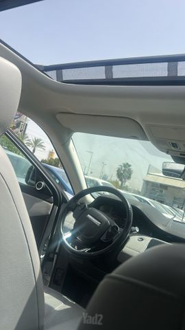 לנד רובר ריינג' רובר איווק