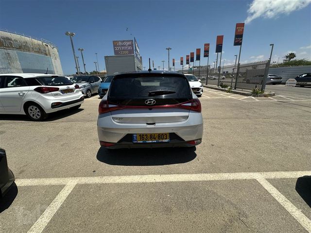 יונדאי i20