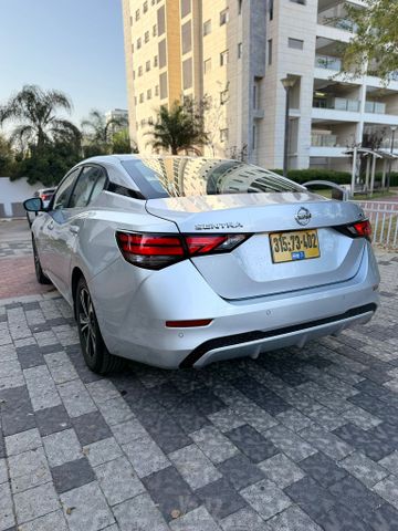 ניסאן סנטרה