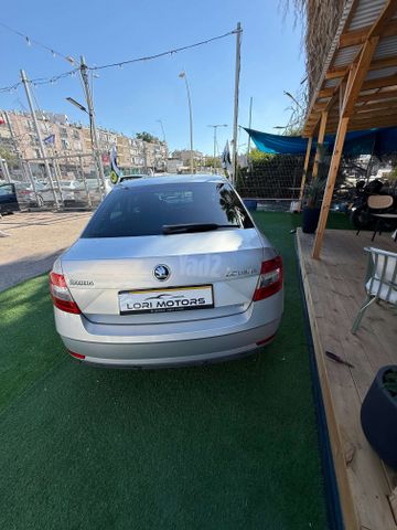 סקודה אוקטביה 
