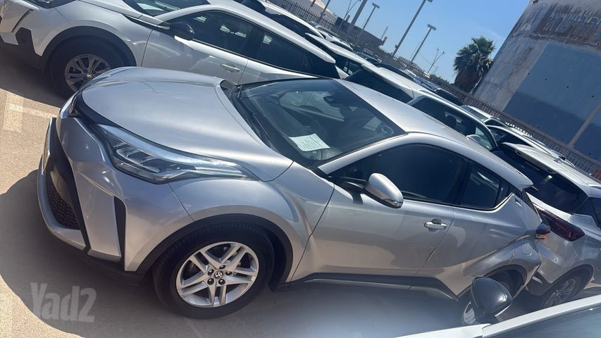 מודעת רכב טויוטה C-HR