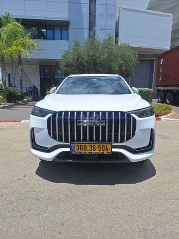 ג'אקו J8