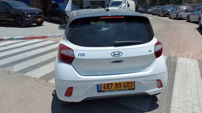 יונדאי i10