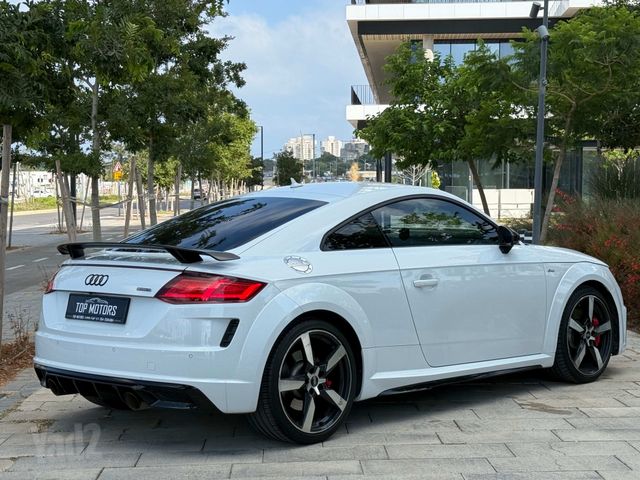 אאודי TT