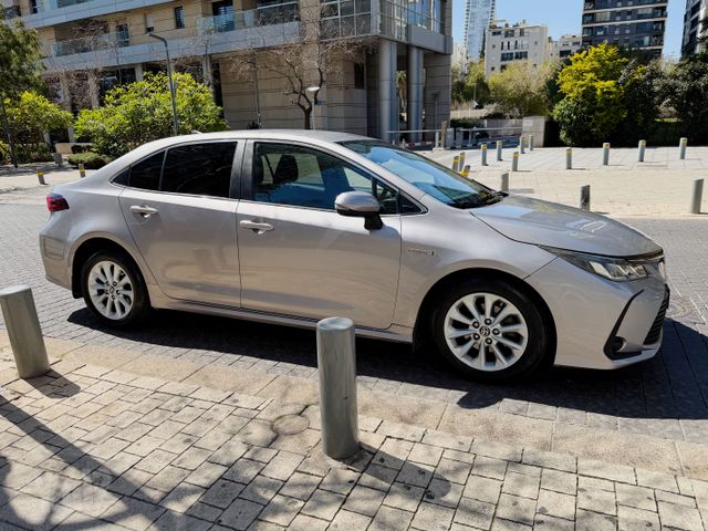 טויוטה קורולה