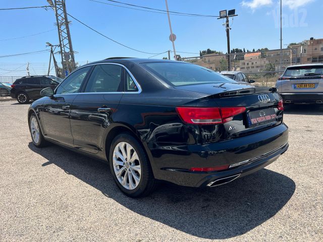 אאודי A4