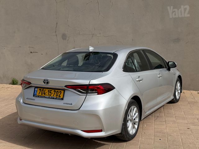 טויוטה קורולה