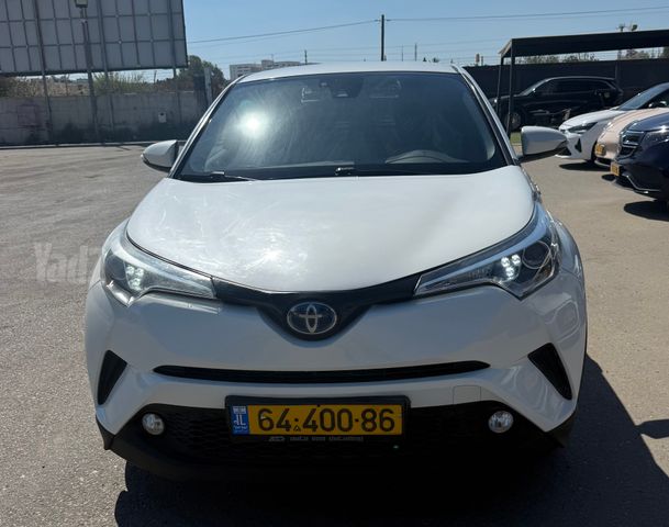 טויוטה C-HR