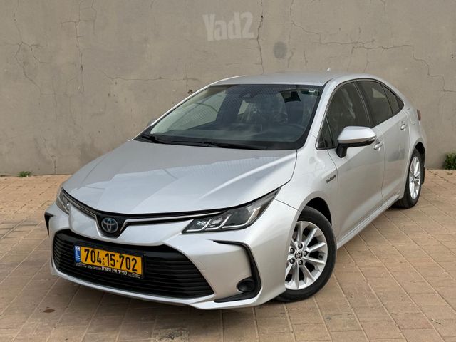 טויוטה קורולה