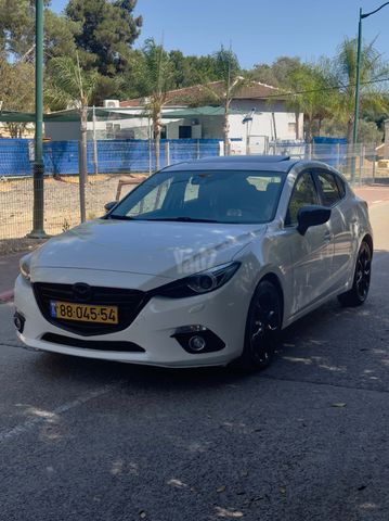 מודעת רכב מאזדה 3