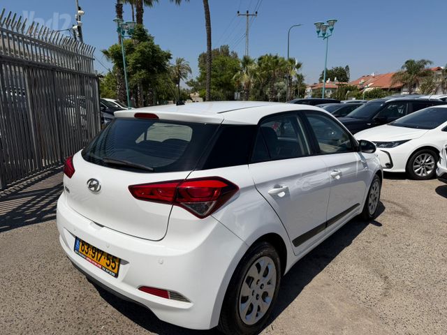 יונדאי i20
