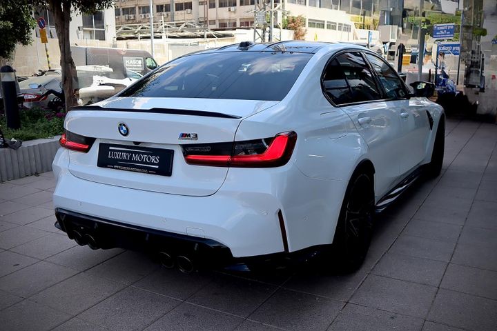 ב מ וו M3