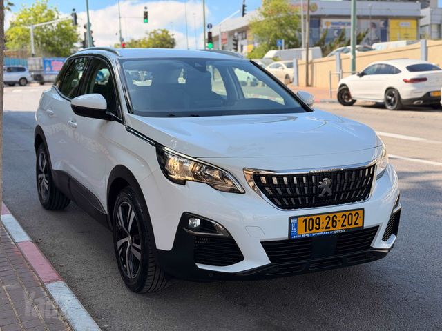פיג'ו 3008