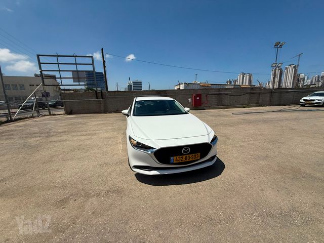 מאזדה 3