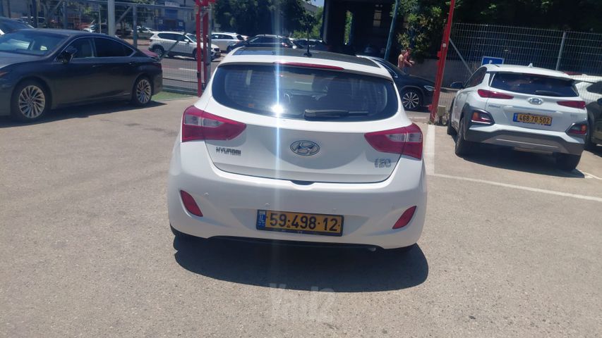 יונדאי i30