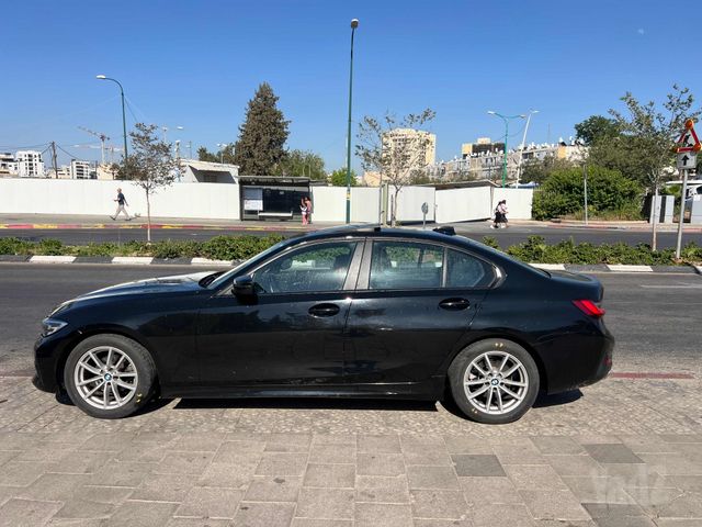 מודעת רכב ב מ וו סדרה 3