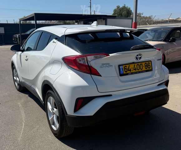 טויוטה C-HR