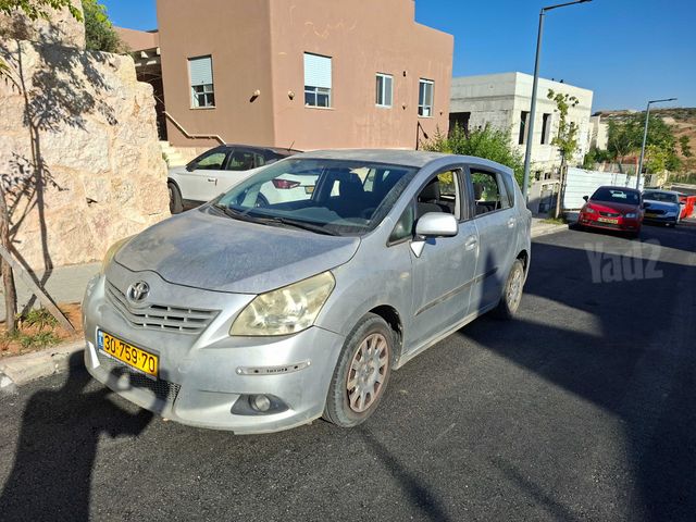 מודעת רכב טויוטה ורסו