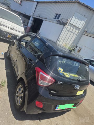 יונדאי i10