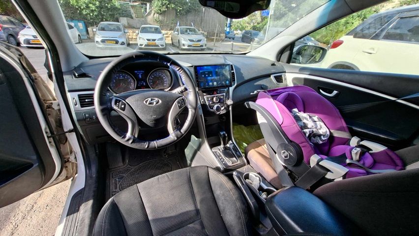 יונדאי i30