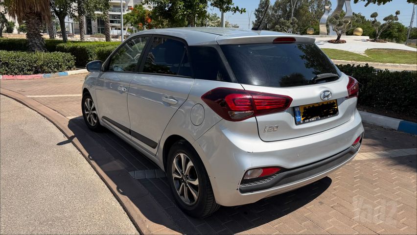 יונדאי i20