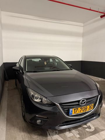 מודעת רכב מאזדה 3