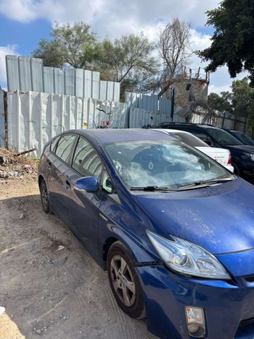 טויוטה פריוס