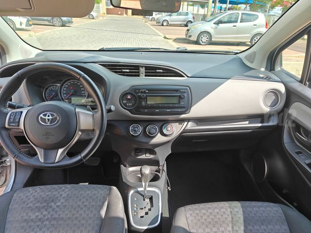 טויוטה יאריס