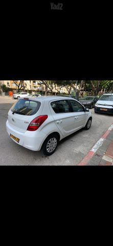 מודעת רכב יונדאי i20